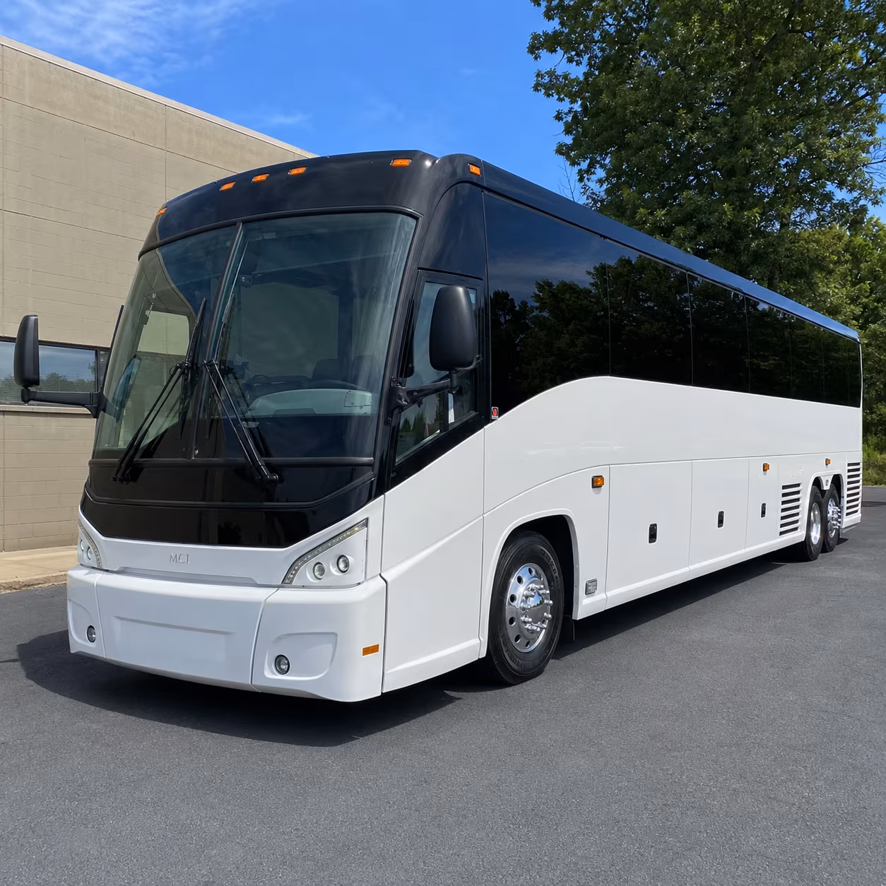 nampa groups love long distance bus rentals to sun valley and mccall